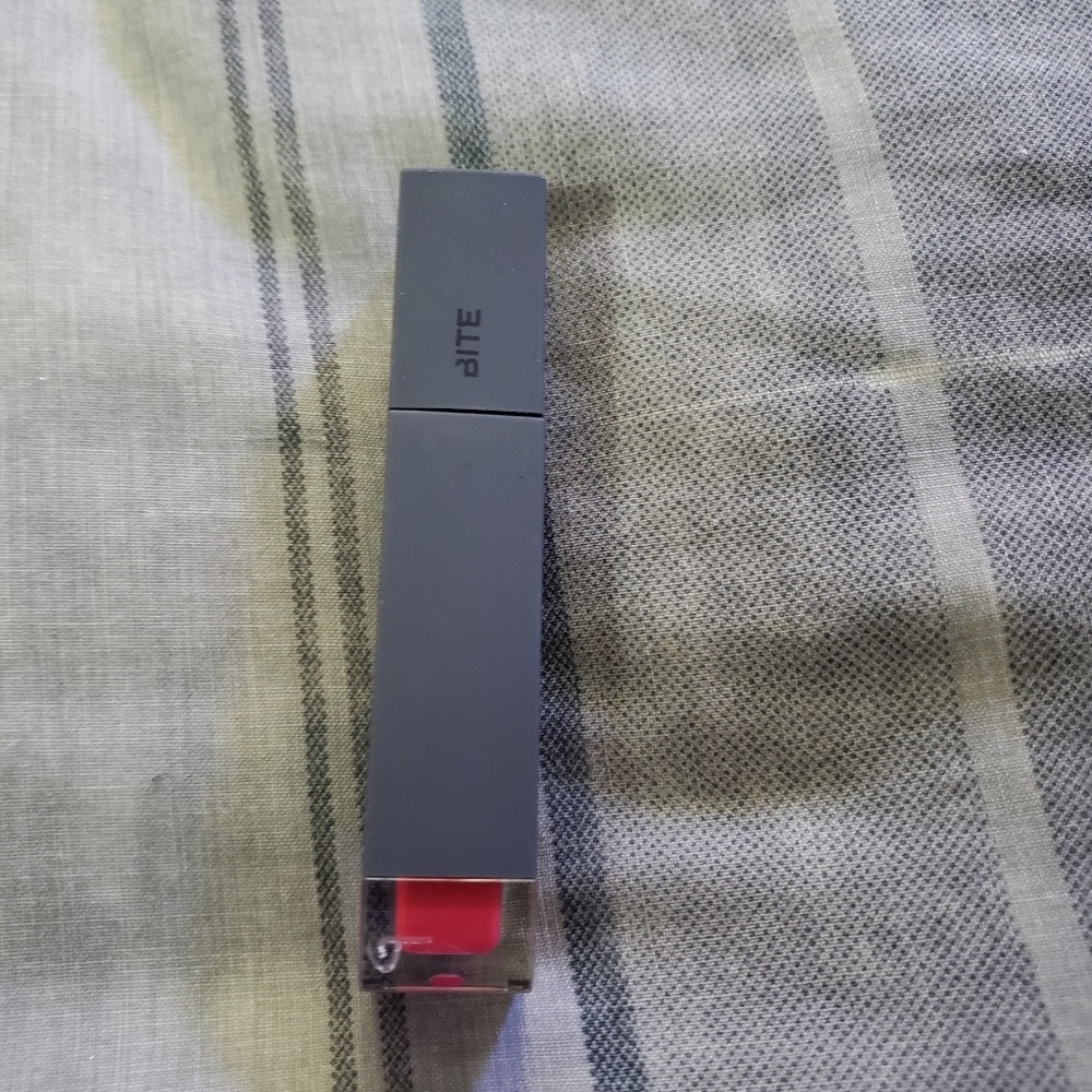 Bite amuse bouche liquified lip candied